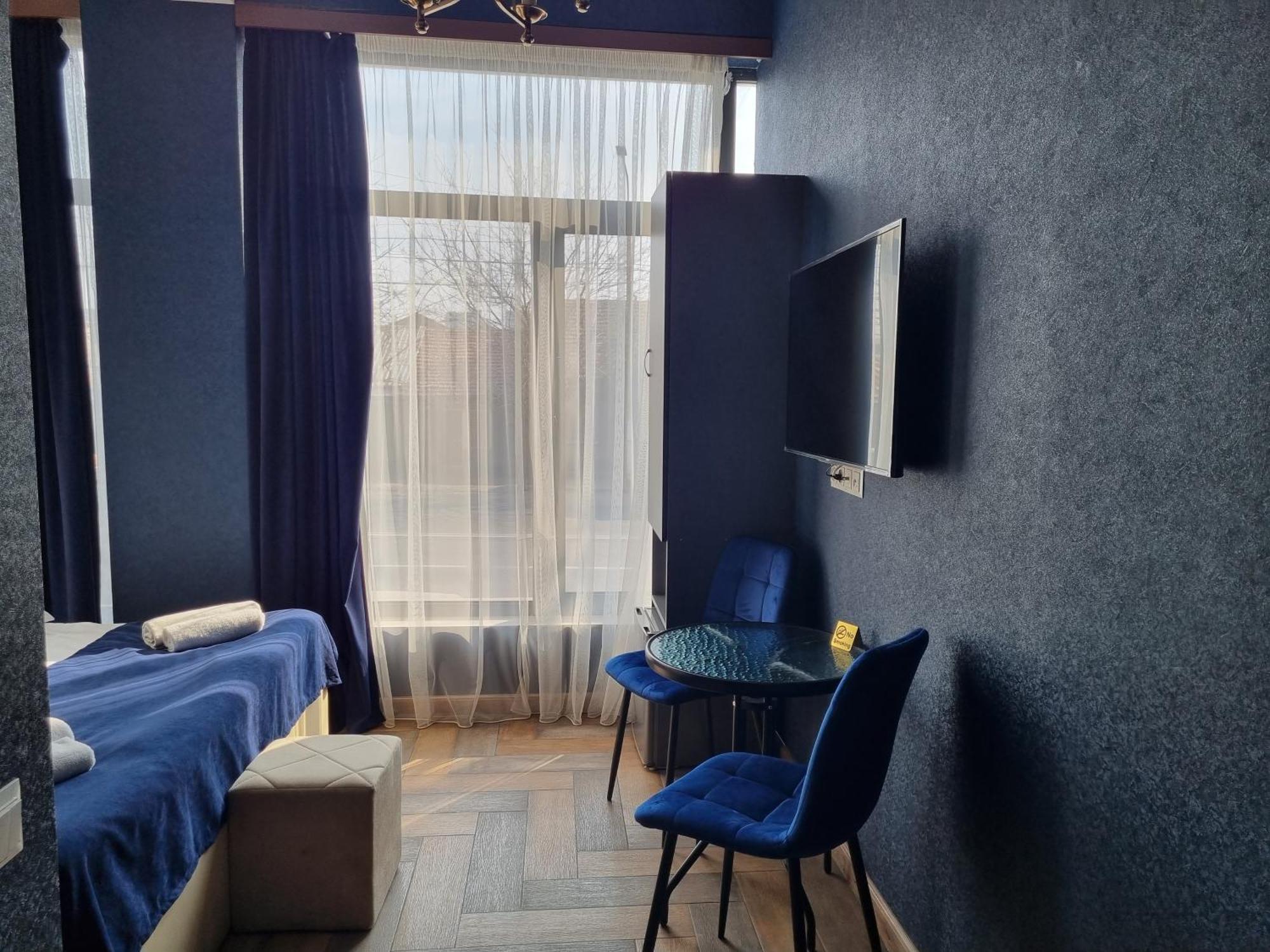 Day Inn Hotel Yerevan Exterior photo